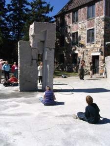 Drawing Ahmed Karaly's "Gate No. 30"     